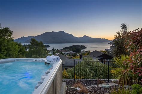 THE 10 BEST Queenstown Apartments & Holiday Homes (with prices ...