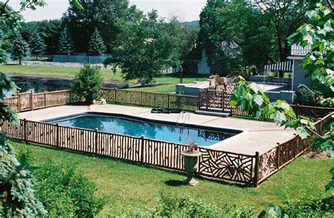 21 Pool Fence Ideas to Fully Enjoy Your Pool Experience