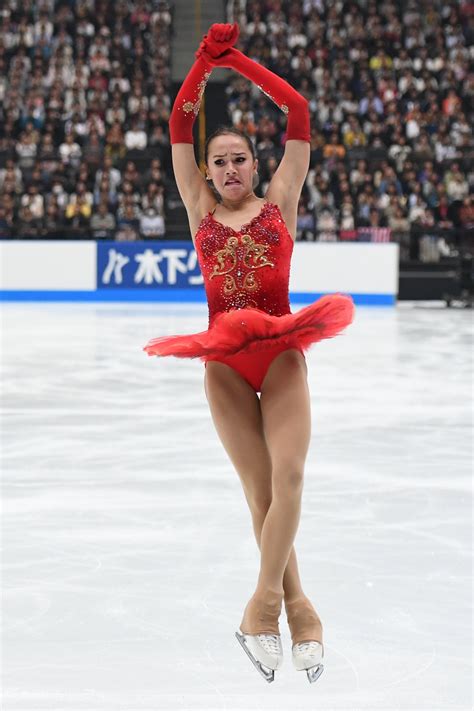 Success of Russia’s Female Figure Skaters Takes a Toll in Injuries and Stress - The New York Times