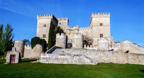 Incredible Romanesque castles to discover the past of Castile and León