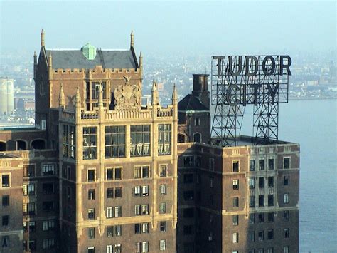 The iconic Tudor City sign that glows over Midtown East | New york city ...