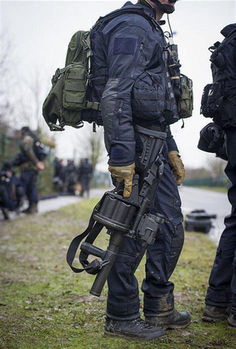 GIGN operators prior to storming the printing factory housing the Charlie Hebdo-shooters ...