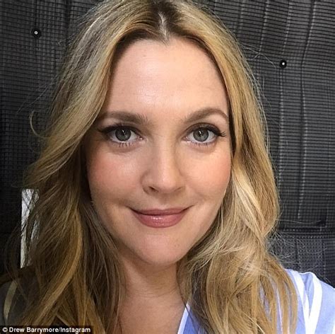 Drew Barrymore fixes roots & brows for Santa Clarita Diet | Daily Mail ...