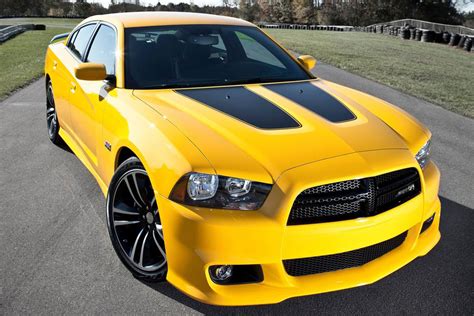 2012 Dodge Charger SRT8 Super Bee Review, Specs, Pictures & Price