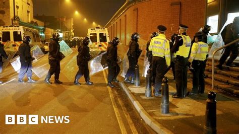 HMP Birmingham riot: Inmates built bonfires and 'baited' injured ...