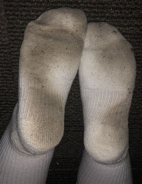 Day 10/10 wearing my stinky sweaty Nike socks 🥵 : r/usedsocks