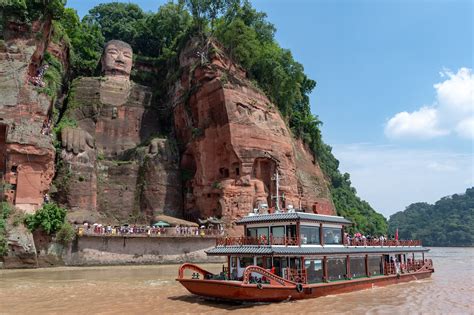 World’s largest Buddha statue has close call with Chinese floodwaters