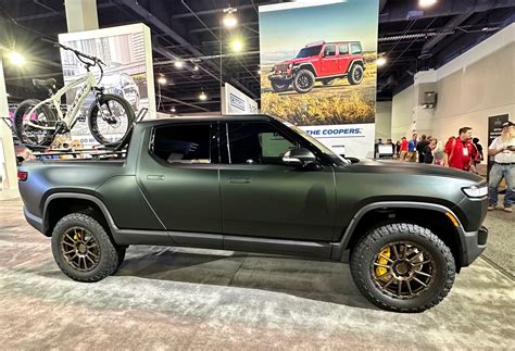 [SEMA 2022] Matte Dark Sage Green Rivian R1T Build by Doetsch Off-Road ...