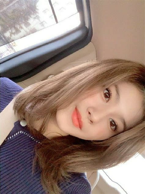 Twice-Sana Instagram @twicetagram | Kpop girls, Girl crushes, Twice