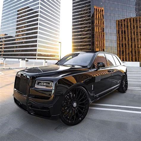 Black Rolls Royce in the City