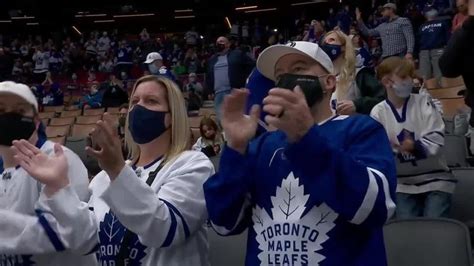 Toronto Maple Leafs vs. Montreal Canadiens - Game Highlights