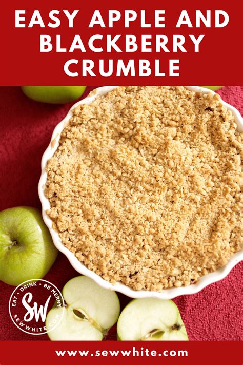 Easy Apple and Blackberry Crumble with Oats - Sew White