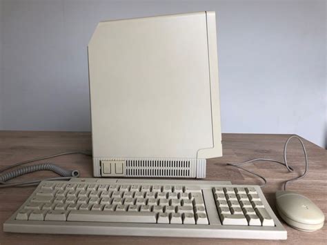 Apple Macintosh SE/30 - with keyboard & mouse - Catawiki