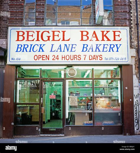 Beigel Bake Bakery Shop exterior in Brick Lane, East London UK Stock ...