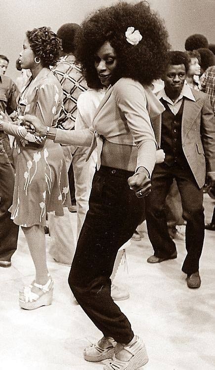 The Soul Train Dancers Mode Disco, 70s Disco, Shall We Dance, Just Dance, Soul Train Dancers ...