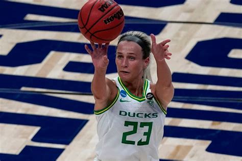 Former Oregon women’s basketball guard Maddie Scherr commits to ...