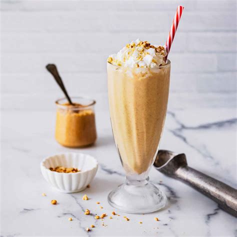 Peanut Butter Milkshake (Quick & Easy Recipe) - Heavenly Home Cooking