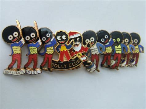 The place to buy Robertsons golly badges / pins with paypal