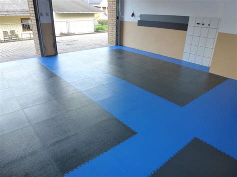 PVC garage floor with click system of tiles / PVC flooring for the garage - Jäger-Plastik