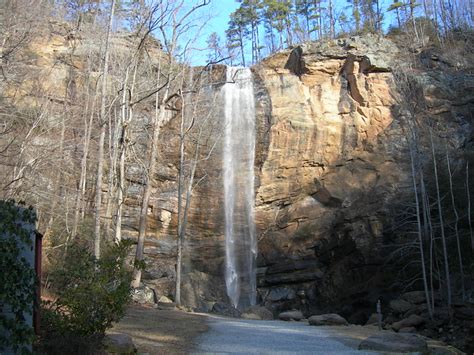 Toccoa Falls | Located behind the Alumni Building on the cam… | Flickr - Photo Sharing!