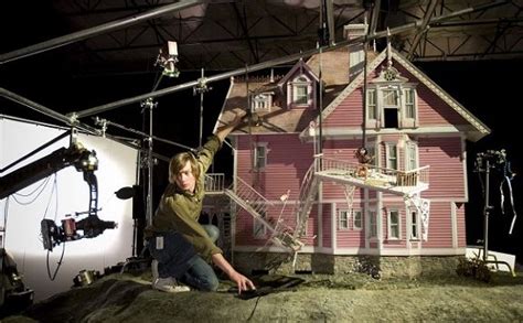 "Coraline" behind the scenes 3 | Coraline, Stop motion, Coraline jones