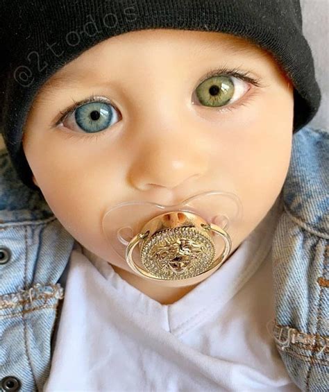 Pretty Eyes Color, Eye Color, Baby Pictures, Beautiful Babies, Boys With Green Eyes, Live Baby ...