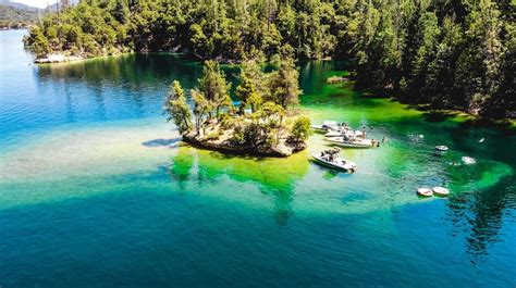 Whiskeytown Lake, CA : boating