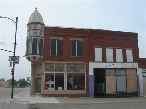 Mapleton Bank Building | Mapleton, Iowa | Jimmy Emerson, DVM | Flickr