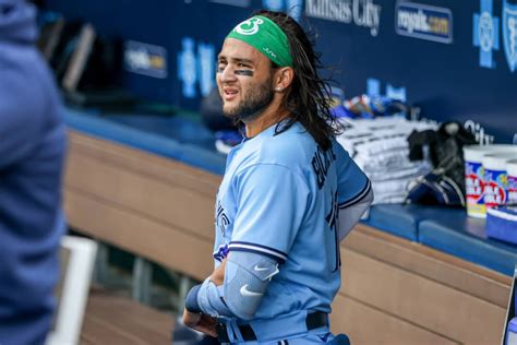 What Pros Wear: Bo Bichette's JUNK Headbands - What Pros Wear