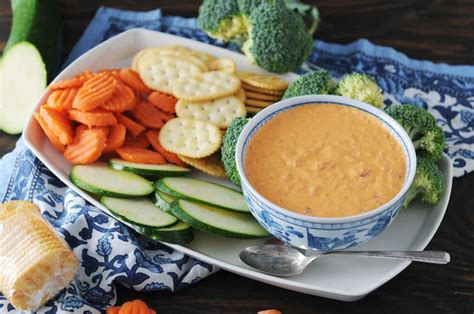 5 Minute Roasted Red Pepper Dip - Two Lucky Spoons