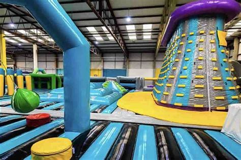 Jumpin Fun - Inflatable Park - Showtec Sound & Lighting