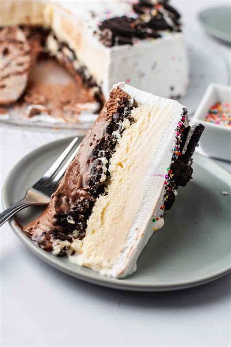 Easy Copycat Dairy Queen Ice Cream Cake | All Things Mamma