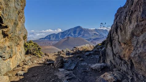 The Ultimate Guide to the Haleakala Crater Hike - Alex on the Map