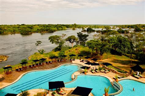 How to get to chobe safari lodge