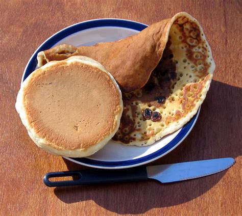 File:Pancake and crumpet.jpg - Wikipedia