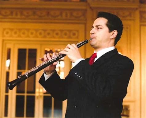 10 Famous Oboe Players You Should Know