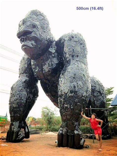 Huge Scrap Metal Sculptures From Thailand That Bring Your Favorite Movie Heroes Back To Life