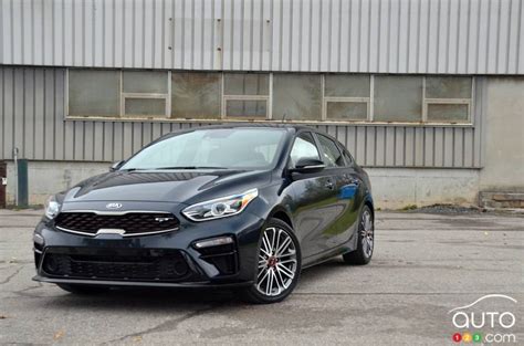 2021 Kia Forte GT with manual transmission pictures | Auto123