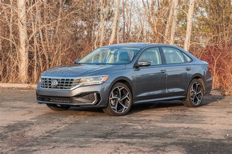 Review update: The 2020 Volkswagen Passat R-Line falls short of sporty