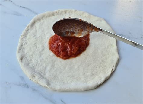 Authentic Neapolitan Pizza Sauce in under 5 Minutes - The Pizza Heaven