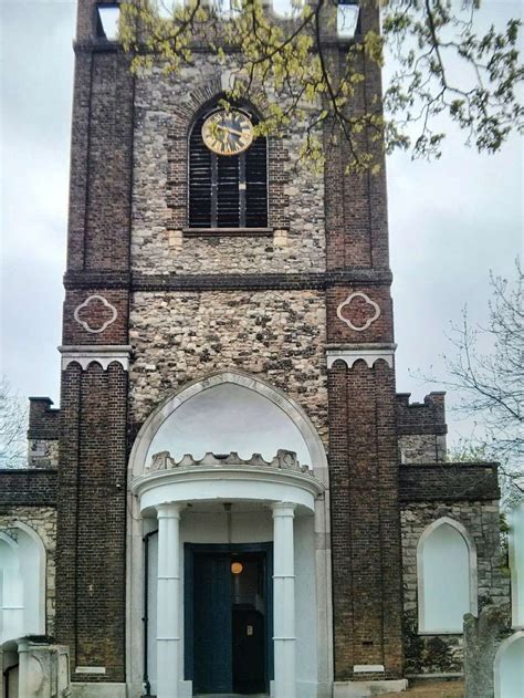 Dagenham Parish Church in The Vicarage, Church Ln, Dagenham RM10 9UL, UK