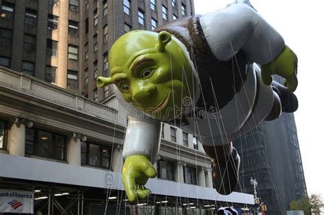 Shrek Balloon. Editorial Image - Image: 7243150