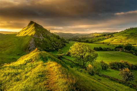 12 best hikes in the Peak District National Park | Atlas & Boots