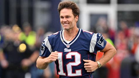 Media insider makes bold claim about Tom Brady's Fox contract | Yardbarker