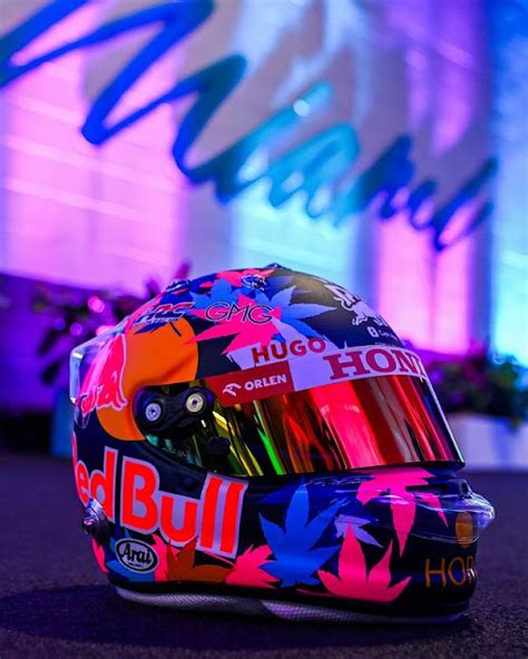 Racing Helmets Garage: Arai GP-7 Y.Tsunoda Miami 2024 by Adrien Paviot ...