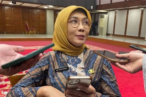Jakartans should stay alert amid upward trend in COVID-19 cases - ANTARA News