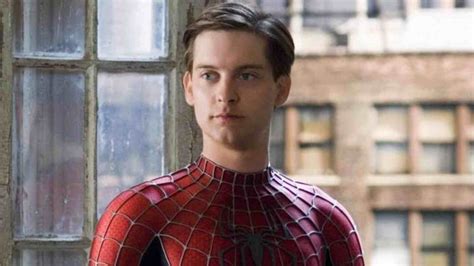 Why 'Spider-Man' Star Tobey Maguire Hated The Iconic Upside-Down Kiss With Kirsten Dunst?