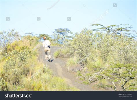 Volcano Rift Valley Stock Photo 372736078 | Shutterstock