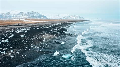 6 Magnificent Black Sand Beaches in Iceland to See With Your Own Eyes