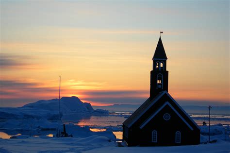 Dogsledding and northern lights in ilulissat